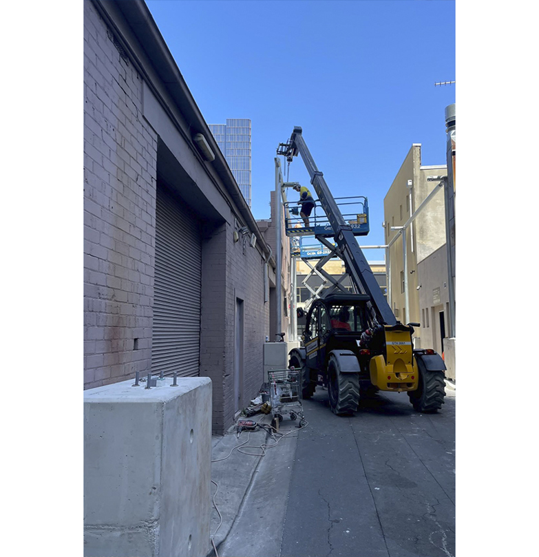 855 X 855 Crane